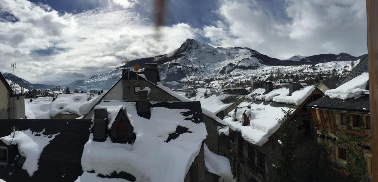 Esplendido Atico En Sallent Con Vistas Sallent de Gállego Exterior foto